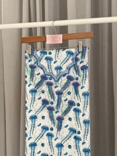Jellyfish White