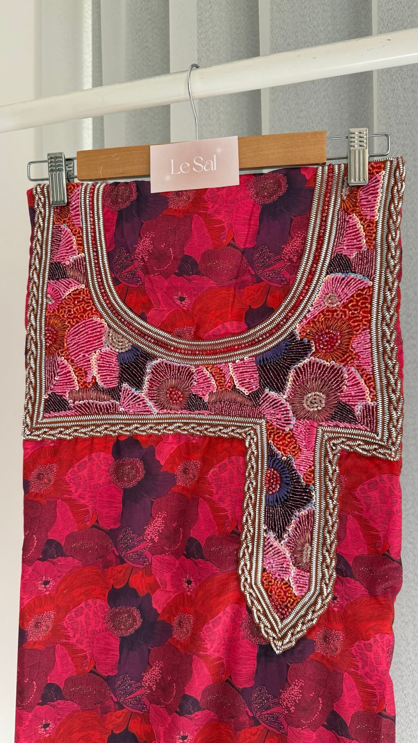 Red Flowers Tally (Cotton) - الصورة 2